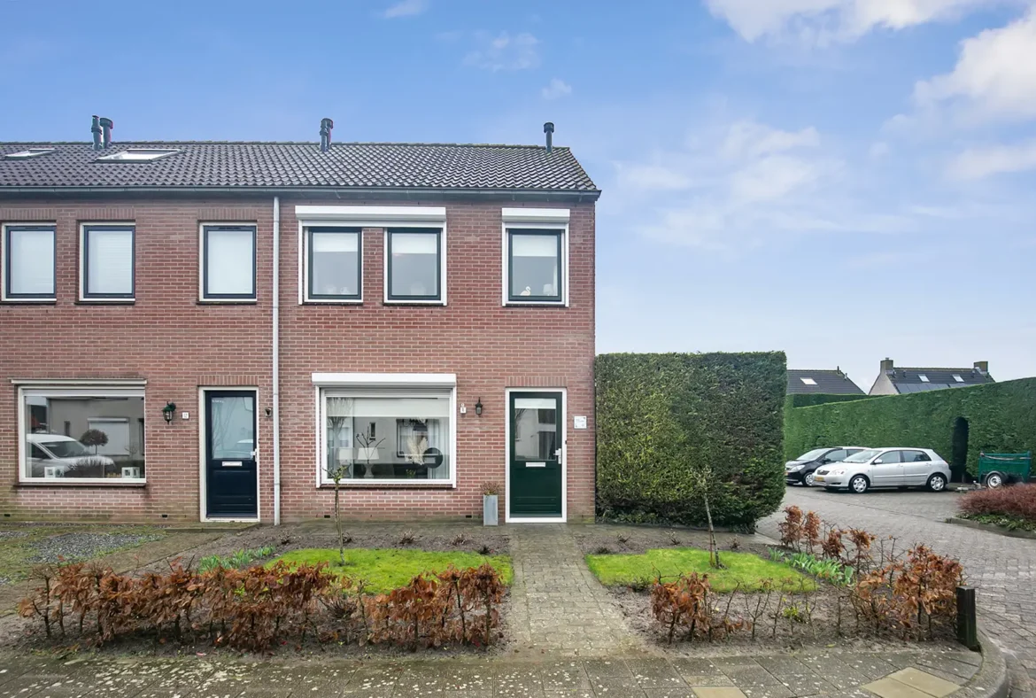 {{brizy_dc_image_alt imageSrc=